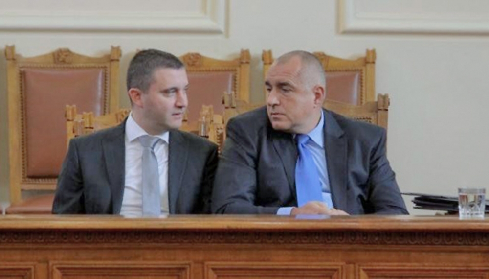 Дългово прострелване в крака