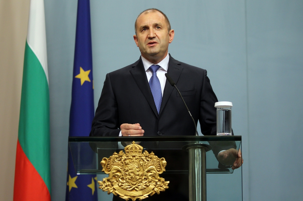 Президентът: Модернизация на ВВС, но не за сметка на българските граждани