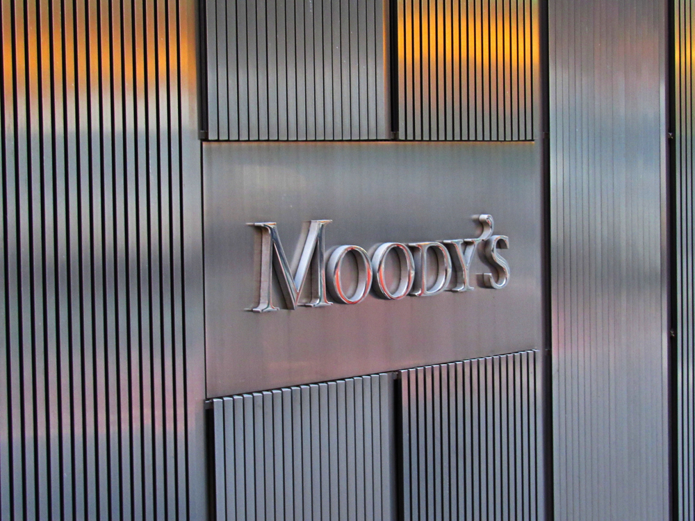 Moody's свали до "негативни" кредитните перспективи на шест европейски банкови системи