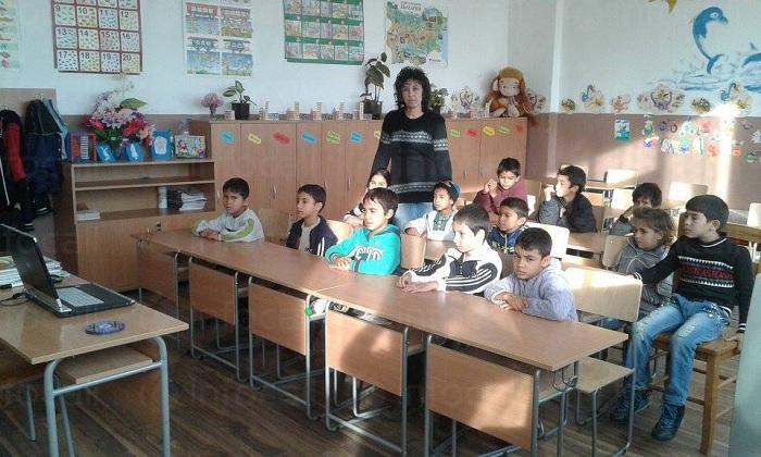 Без семейни помощи, ако детето не ходи на училище