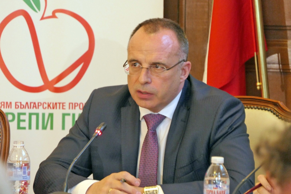 Изгубени в градушката