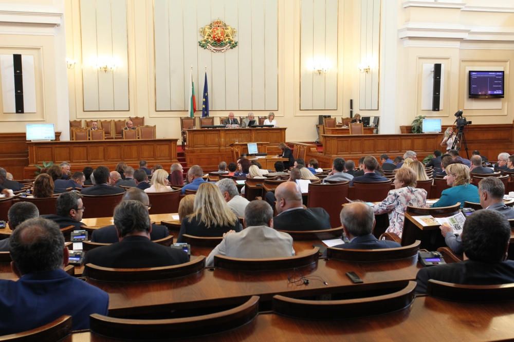 Парламентът отхвърли ветото на президента върху закона за военното разузнаване
