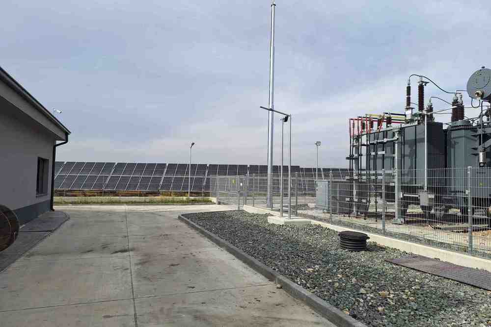 Schneider Electric си сътрудничи с иновативни български бизнеси за изграждането на фотоволтаичен парк