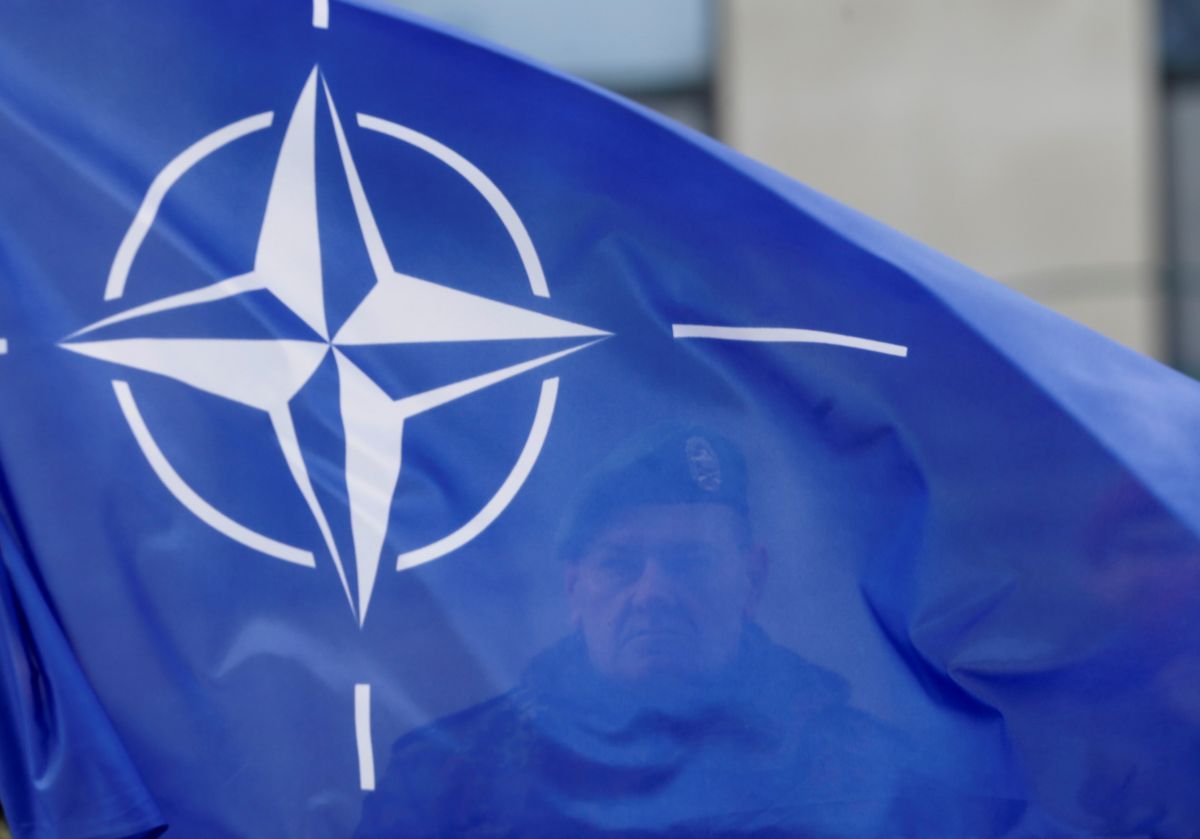 НАТО е против  Косово да има армия