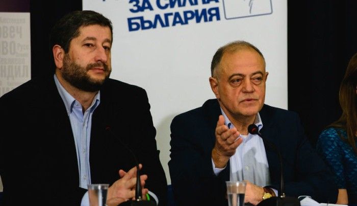 "Има такъв народ" и "Демократична България" без разговори отрязаха ГЕРБ