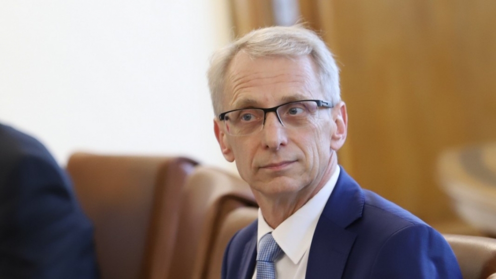 Денков подава оставка, ако вътрешният министър не осъди полицейското насилие
