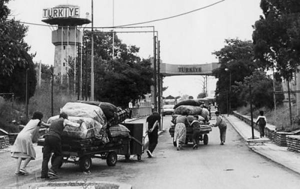 Българските изселници в Турция искат връщане на имената им от преди 1989 г.