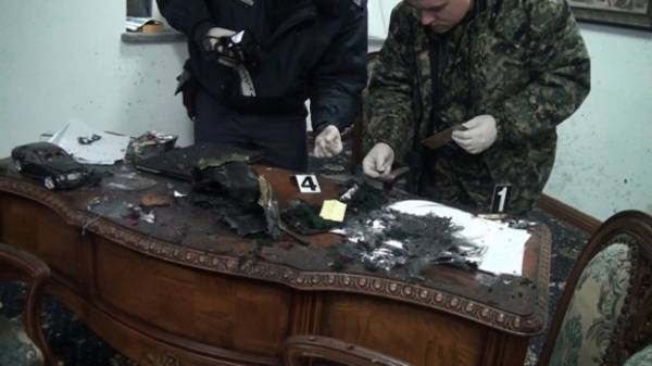 Опит за убийство: Букет цветя се взриви в директорски офис в Киев [снимки + видео]