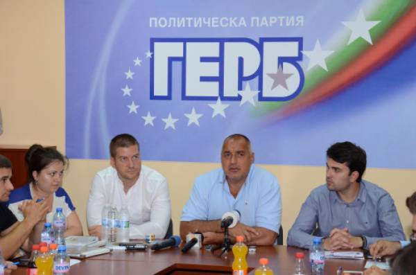 Лидерът на ГЕРБ Бойко Борисов ще води листите в 25 МИР в София и в Пловдив-град