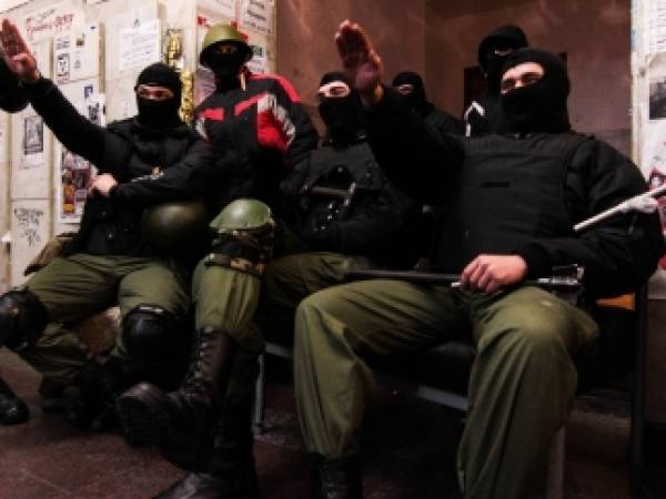 Правителството на САЩ не оказва съдействие на украинския „Десен сектор”