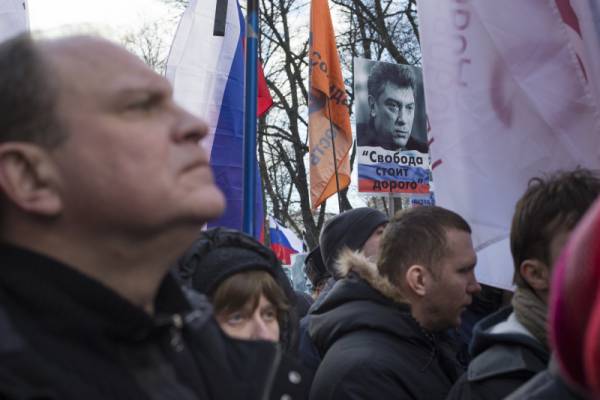 Многохилядно шествие в памет на Борис Немцов в Москва