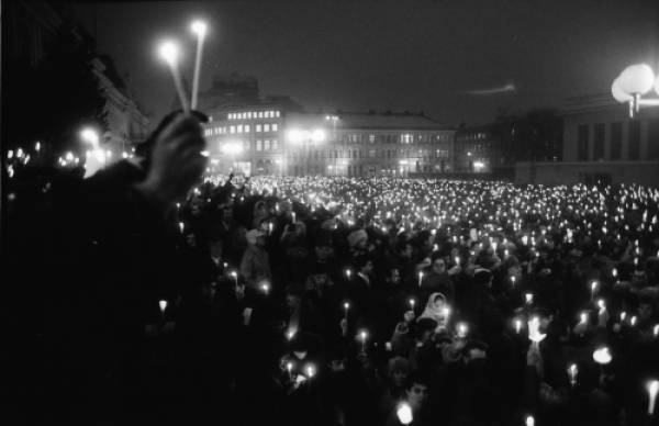Галъп: Българите са имали само четири повода за оптимизъм през прехода