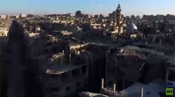 Видео от птичи поглед разкрива абсолютното унищожение на сирийския град Хомс