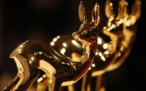 Тази година наградите Bambi отидоха при U2, Шумахер и Ума Търман