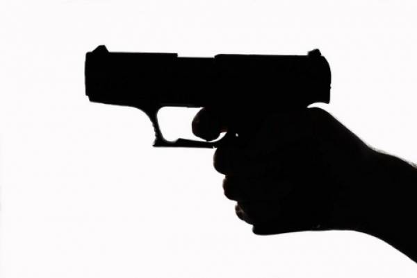 В Тексас застреляха мъж, който открил огън по полицейско управление