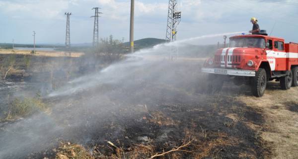 Големият горски пожар в района на Габрово е овладян