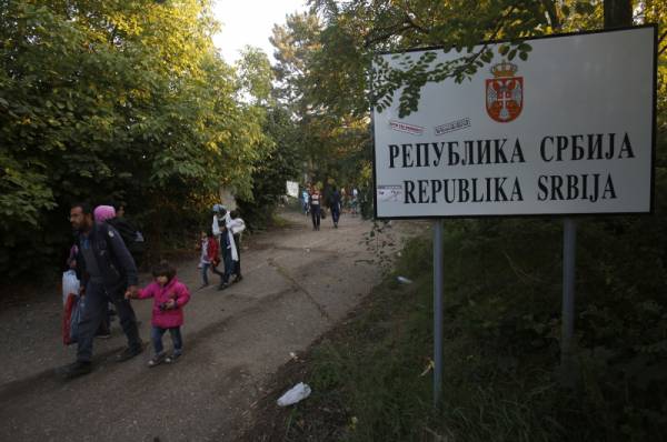 Сърбия затвори границата си за хърватски камиони и стоки