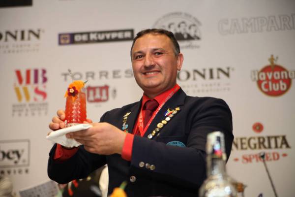 Българин грабна за рекорден трети път световната титла за бармани