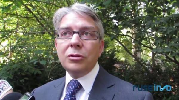 Министърът на културата: Не може посетителите на театрите да се увеличават, а бюджетът не