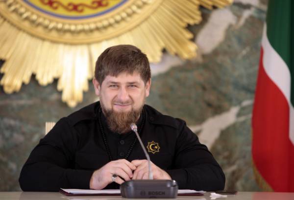 ”Как смееш да хулиш Рамзан”: Фанатици нападнаха правозащитник в Чечения