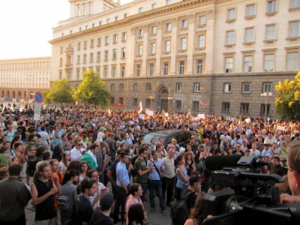 Напънаха се протестите и родиха ... статукво