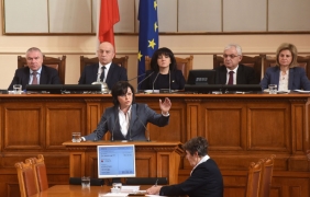 БСП поиска анкетна комисия за БНР, премиерът подкрепи идеята