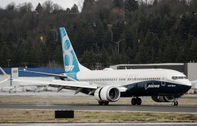 Акциите на Boeing продължават да поевтиняват
