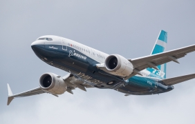 Главният изпълнителен директор на Boeing подаде оставка