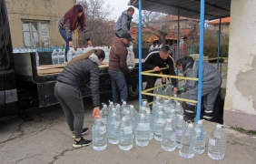 Водната криза в Перник вкара четирима в болница