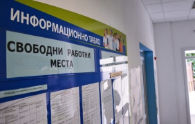 Мрачни прогнози: До 200 000 освободени от ресторанти, заведения и хотели до края на март
