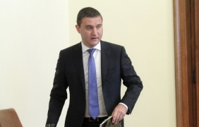 Усеща се като 2009-а