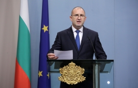 Президентът "пусна" актуализацията на бюджета и поправките в Закона за извънредното положение