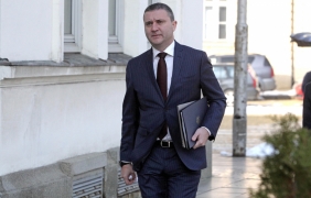 Антикризисна политика? Някой друг път