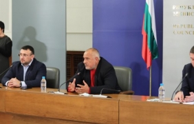"Ройтерс": България ще тегли заем от над 2 млрд. евро