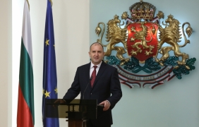 Радев: В модернизацията на армията няма място за угодни сделки