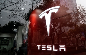 Tesla е "балон", смята фонд мениджър
