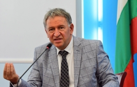Само 800 000 българи са със завършен ваксинационен цикъл 