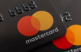 Mastercard спира да издава карти с магнитна лента