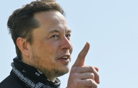 Мъск е продал акции на Tesla за $5 млрд.