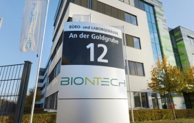 Ваксината за COVID-19 донесе на BioNTech печалба от 10 млрд. евро за 2021 г.