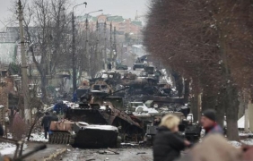 Зеленски заяви, че десетки хиляди души са били убити в Мариупол 