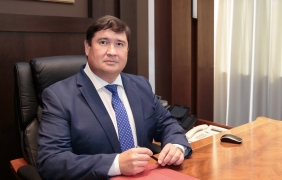В момента бургаската рафинерия работи само с руски петрол, защото тук не се предлага друг