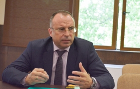 Нови тавани и стари вратички в европарите за земеделието