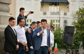 Правителството падна