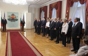 Каква е цената на политическата безтегловност?