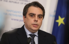 Асен Василев се отрече от Бюджет 2023 след саботаж от парламента
