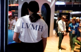 Защо продажбите на луксозни стоки се увеличават