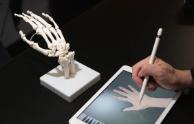 Стилусът дойде и при евтиния iPad