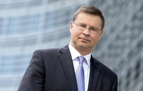 ЕК остава ангажирана със зеления и цифровия преход, заяви еврокомисарят Валдис Домбровскис