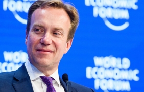 Ръководителят на Световния икономически форум предупреди за опасност от "балони" при AI и криптовалутите